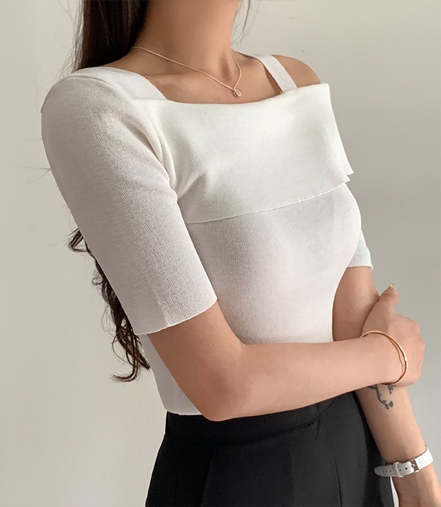 [쫀쫀]츄츄 언발란스 오프숄더 티셔츠(4color) 슬림핏 5부소매 랩디자인 스판 신축성 여름소재 얇은원단 데이트룩 쇄골라인